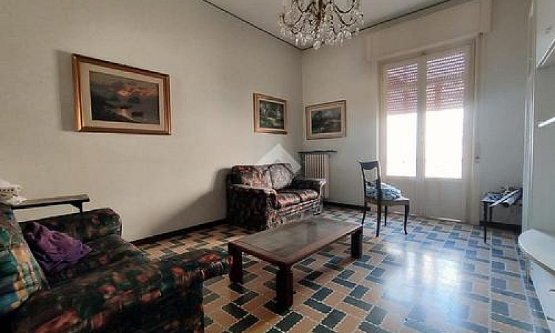 4 Locali A Foggia...
