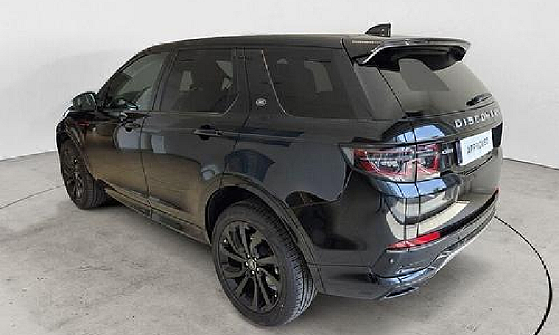 Land Rover Discovery...