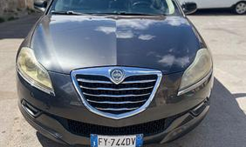 Lancia Delta - 2011...