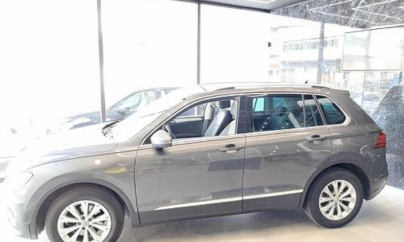 Volkswagen Tiguan 1....