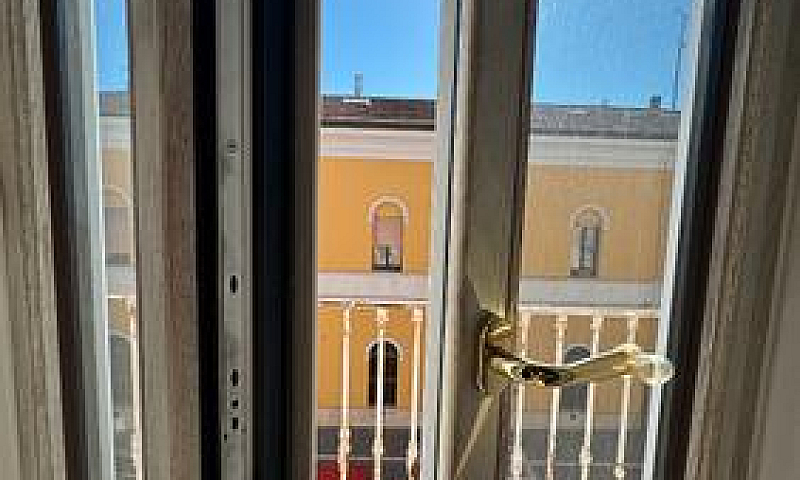Via Umberto I-Appart...