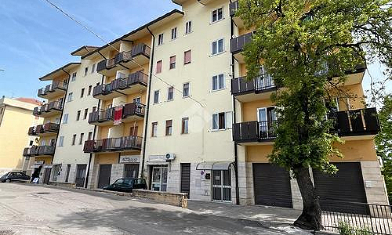 3 Locali A Potenza...