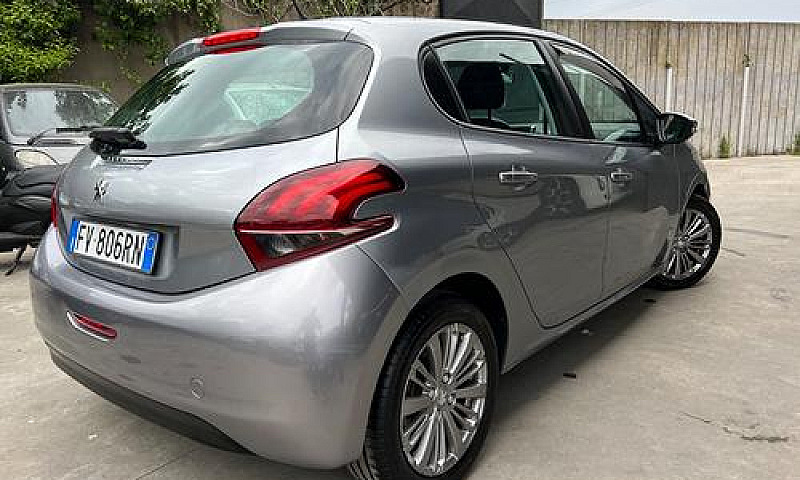Peugeot 208 Bluehdi ...