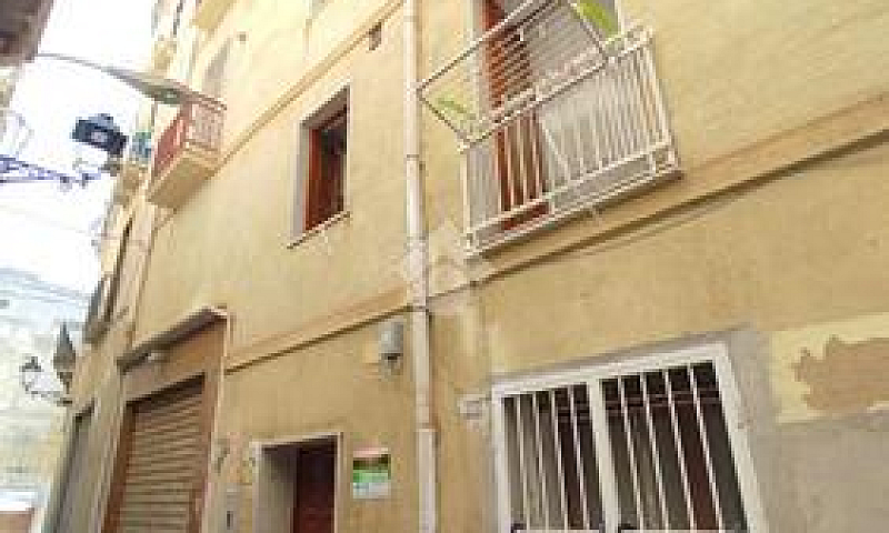 3 Locali A Trapani...