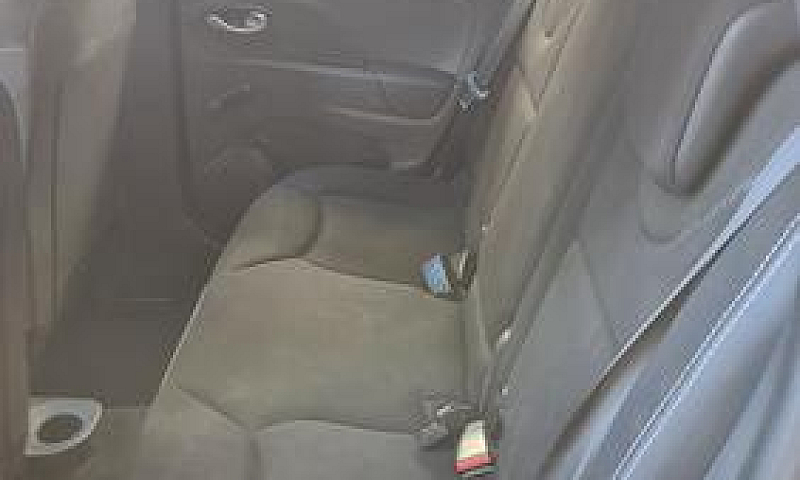 Renault Clio 1.2 75C...