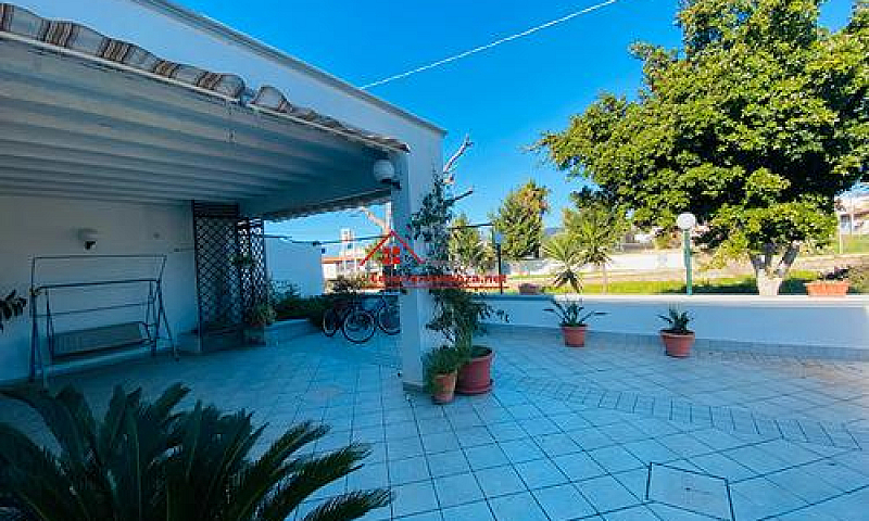 Villa Indipendente A...
