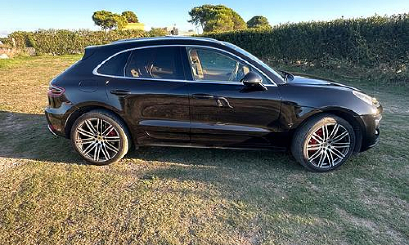 Porsche Macan - 2016...