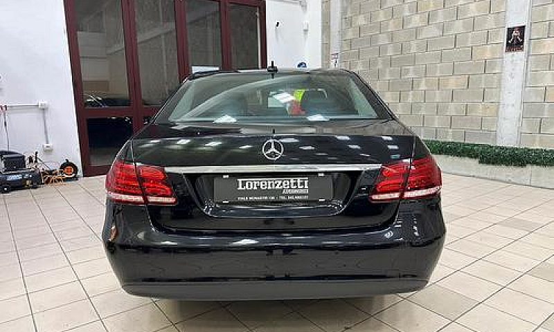 Mercedes-Benz E 200 ...