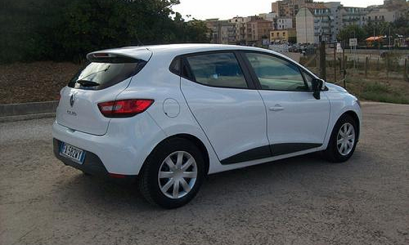 Renault Clio 1.2 Cv....