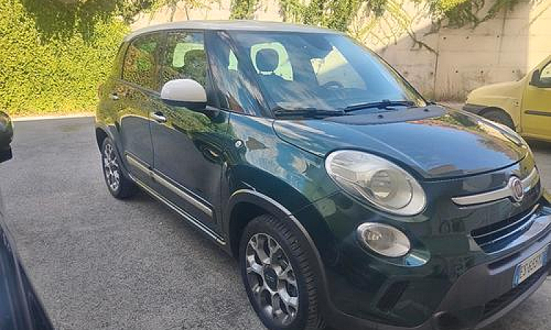 Fiat 500 L Trackking...