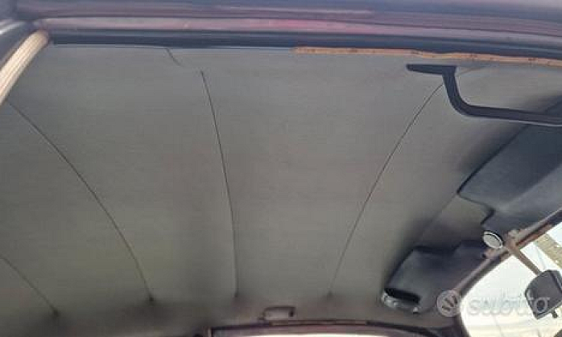 Volkswagen Maggiolin...