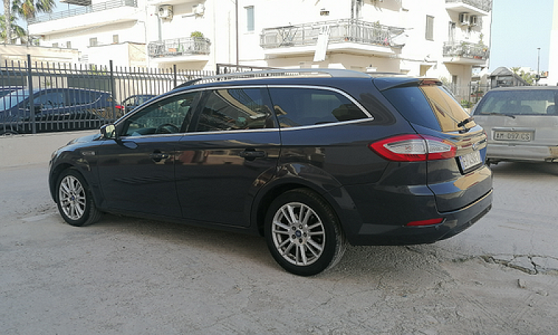 Mondeo Ford. 2012. 2...