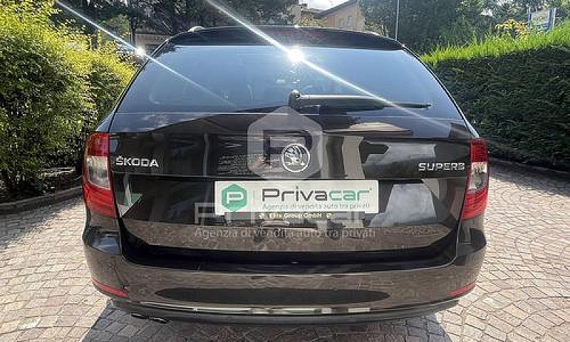 Skoda Superb 2.0 Tdi...