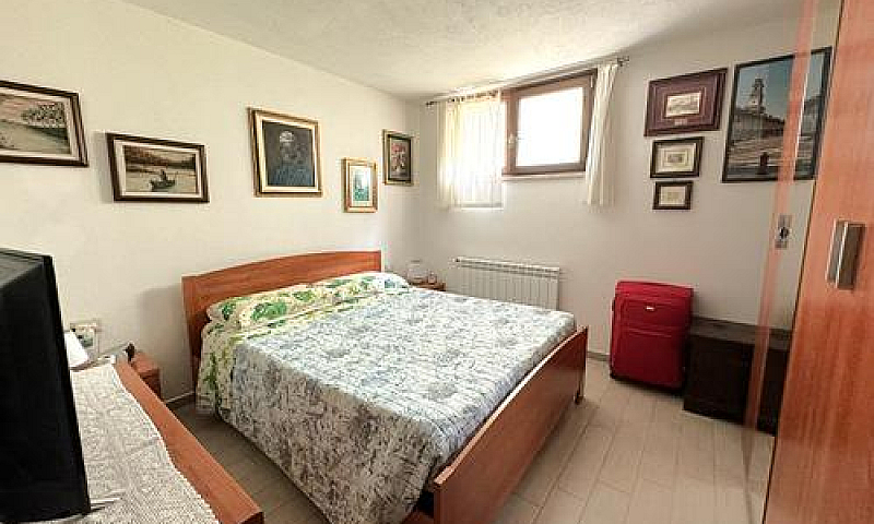 Bilocale A Ottava - ...