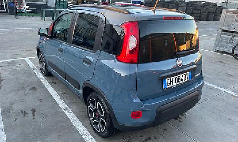 Fiat Panda Hybrid...