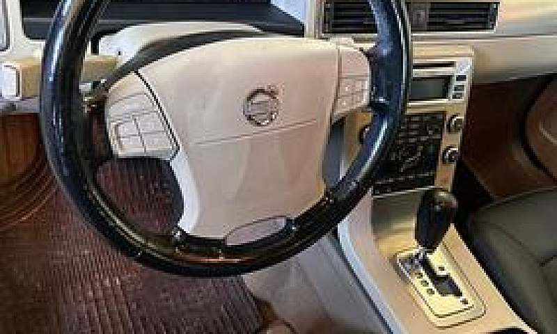 Volvo V70 2.4 D5 Sum...