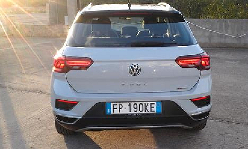 Stupendo Vw T-Roc 2....