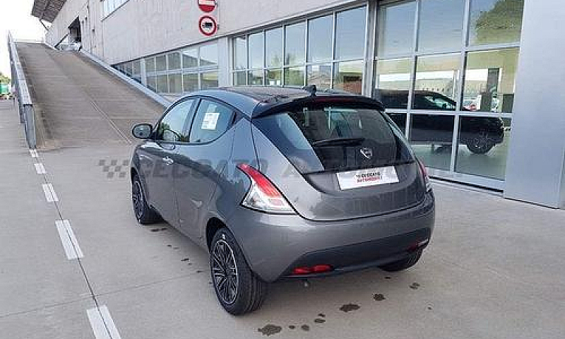 Lancia Ypsilon 1.0 F...