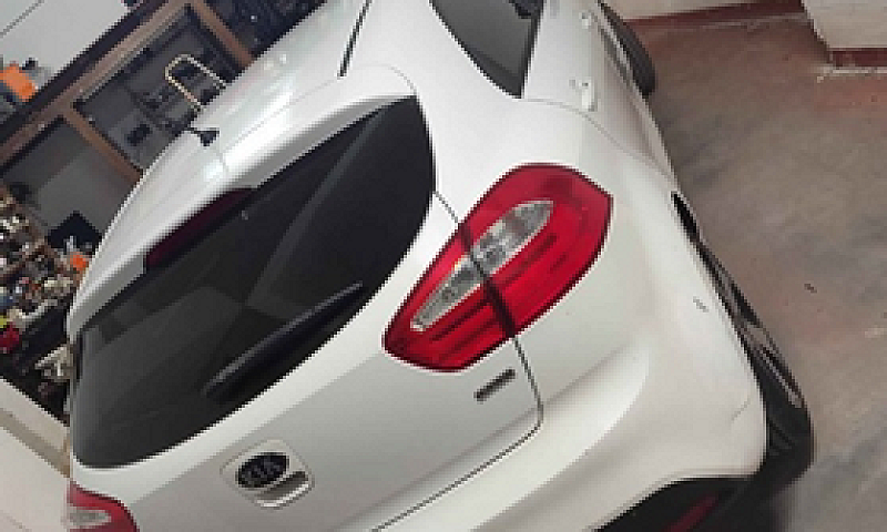 Kia Rio 1.4 Crdi 5P ...