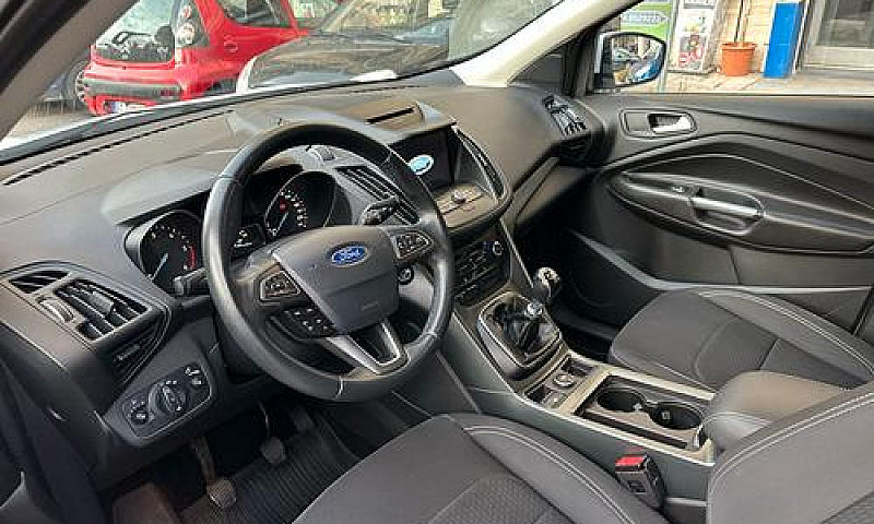 Ford Kuga 1.5 Tdci 1...