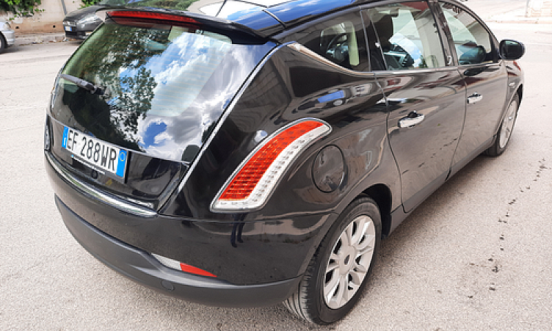 Lancia Delta 1.6 Mjt...