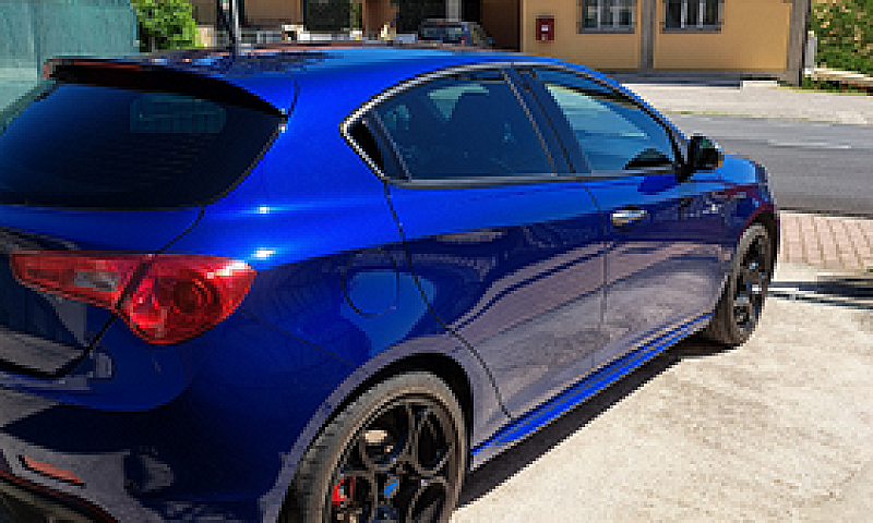 Alfa Romeo Giulietta...
