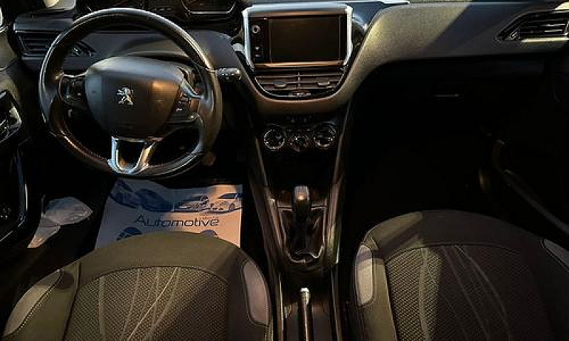 Peugeot 208 1.4 8V H...