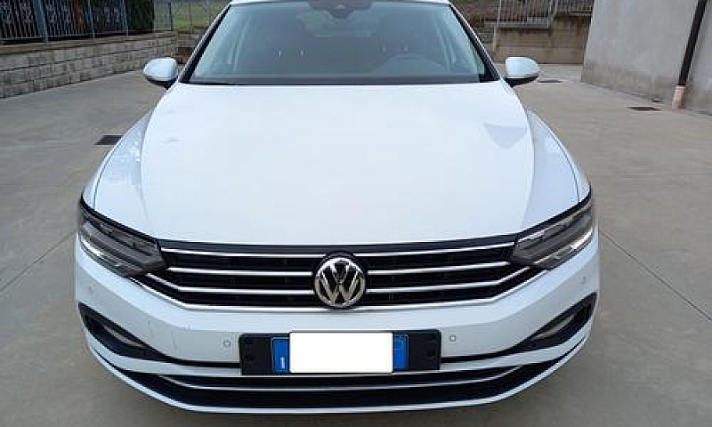Volkswagen Nuova Pas...