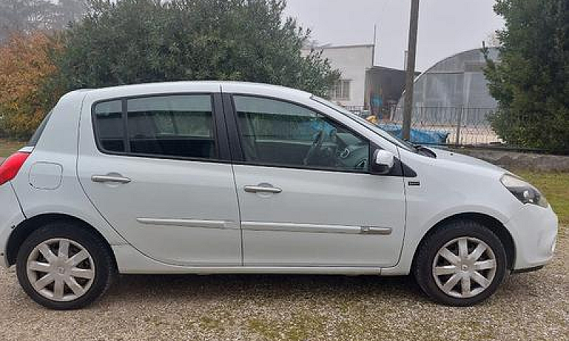Renault Clio 1.2 16V...