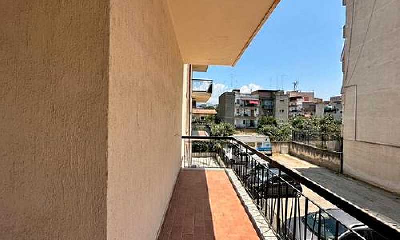 Ampio Appartamento C...