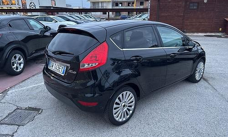 Ford Fiesta 1.2 82 C...