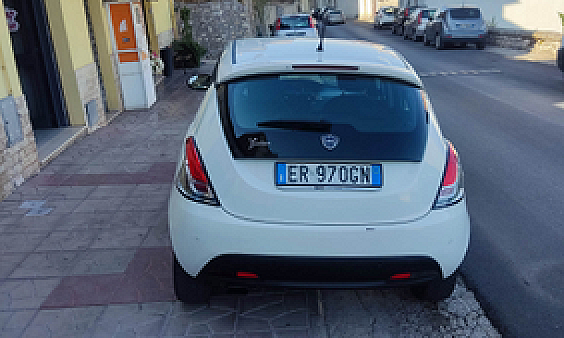 Ypsilon 10...