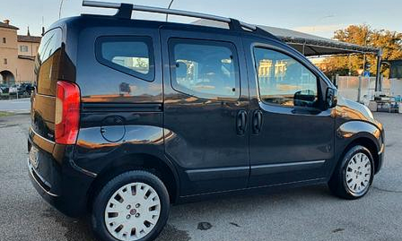 Fiat Qubo 1.3 Mjt 75...