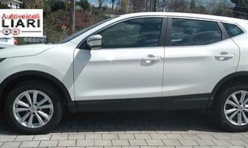 Nissan Qashqai 1.5 D...