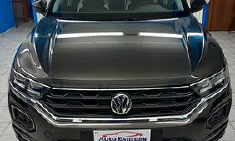 Volkswagen T-Roc Ann...