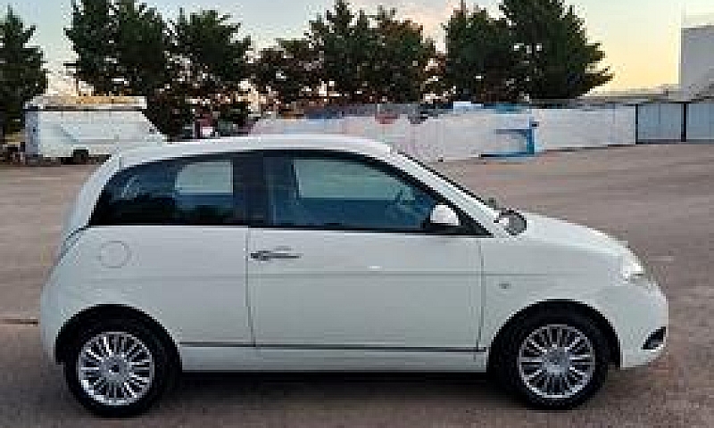 Lancia Ypsilon 1.3 M...