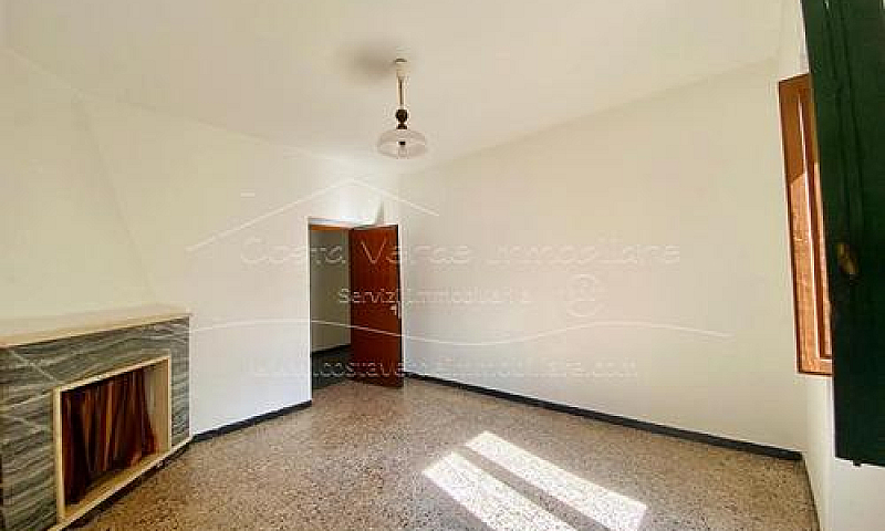Arbus - Casa In Cent...