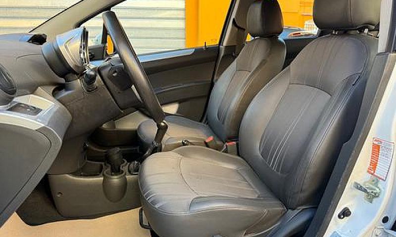Chevrolet Spark 1.0 ...