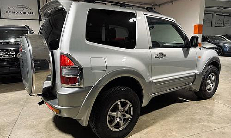 Mitsubishi Pajero 3....