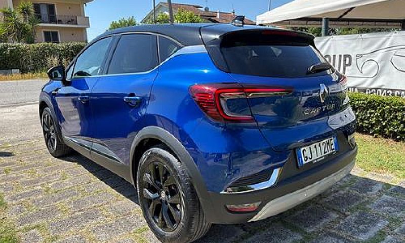 Renault Captur Full ...