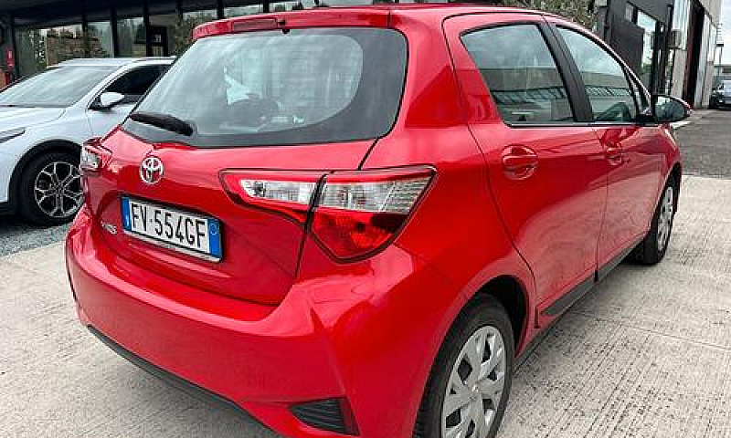 Toyota Yaris 1.0 72 ...