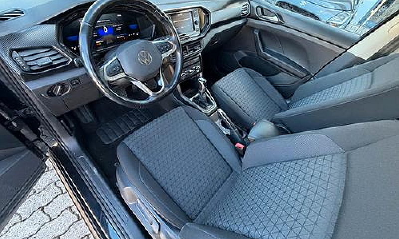 Volkswagen T-Cross 1...
