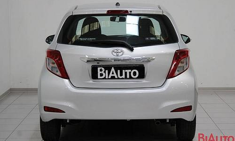 Toyota Yaris 1.4 D-4...