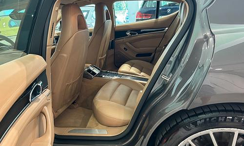 Porsche Panamera 3.0...