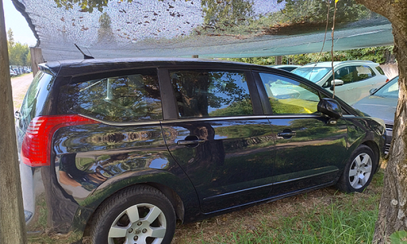 Peugeot 5008 2011 Fe...