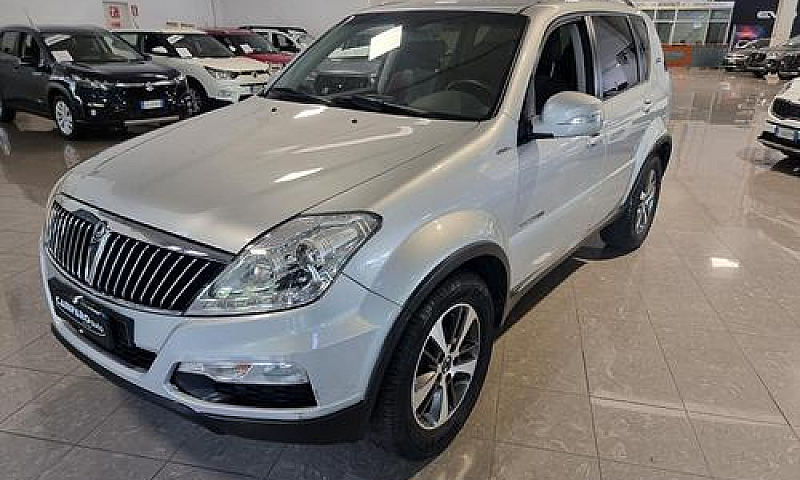Ssangyong Rexton W 2...