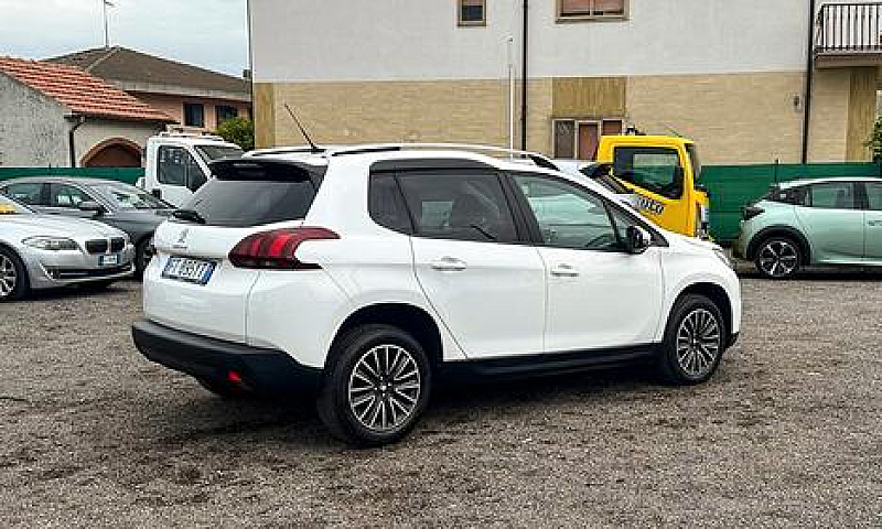 Peugeot 2008 Bluehdi...