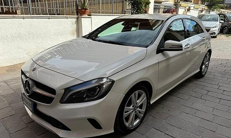 Mercedes A 200 D Aut...