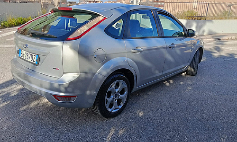 Focus Berlina 1.6.90...