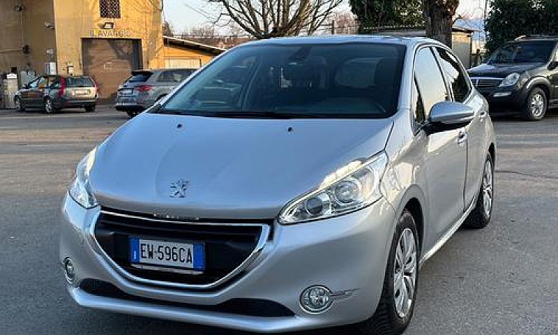 Peugeot 208 Puretech...